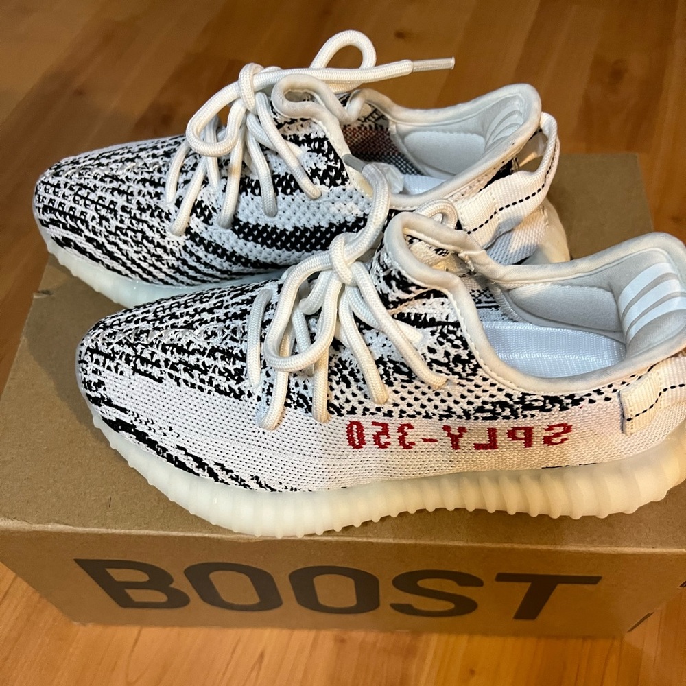 Yeezy Boost 350 V2